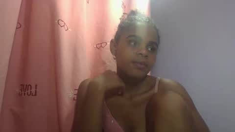 Snapshot of delphineee chatting on 04-14-26, 10:21 delphine online show from 04-14-26, 10:21