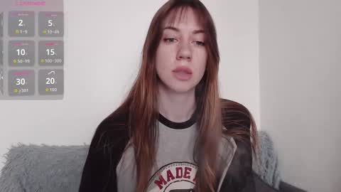 Snapshot of demiamour chatting on 10-14-25, 09:54 Demi. not your babybabebb and other shit online show from 10-14-25, 09:54