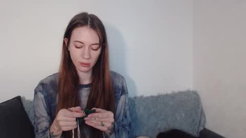 Snapshot of demiamour chatting on 10-30-25, 05:53 Demi. not your babybabebb and other shit online show from 10-30-25, 05:53