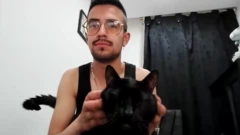 demian_val_4 online show from 12-01-25, 10:26