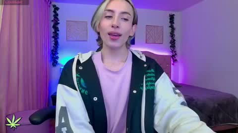 nik online show from 11-22-25, 07:07