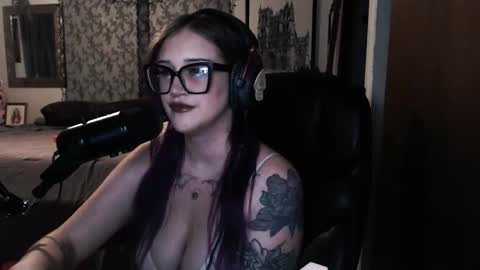 Demoness Mina online show from 11-26-25, 01:17