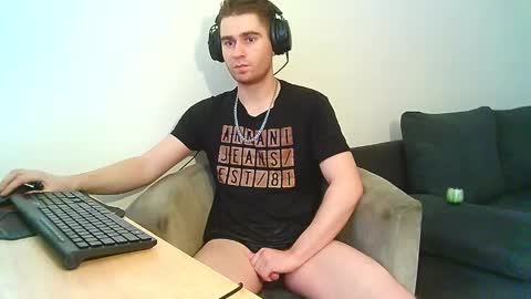 Dominik online show from 01-19-25, 09:33