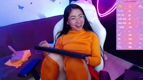 Snapshot of demyanderson_ chatting on 02-16-25, 05:26 Demy online show from 02-16-25, 05:26