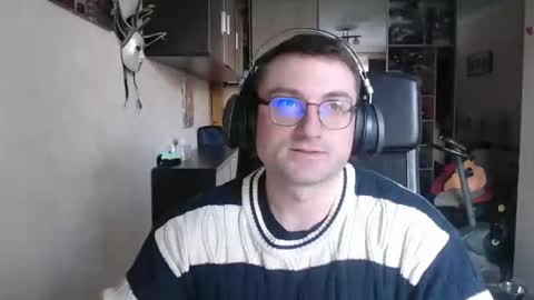 Snapshot of den_lover1 chatting on 02-28-25, 01:03 Den online show from 02-28-25, 01:03
