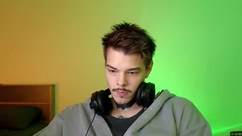 Denis online show from 11-24-25, 12:54