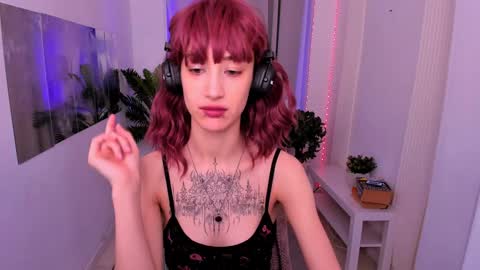 Snapshot of deniseparadise chatting on 01-12-25, 10:22 Unfortunately Denise has discontinued her work but I hope you will be excited about the new cool girl Jia online show from 01-12-25, 10:22