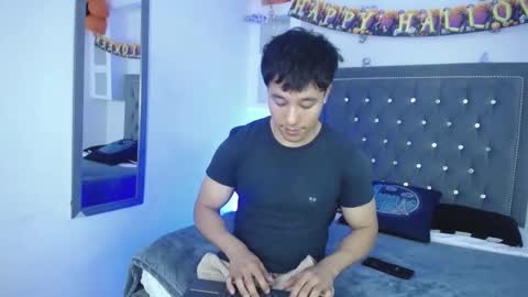 Snapshot of denizer_healer chatting on 11-01-25, 01:02 DENIZER online show from 11-01-25, 01:02