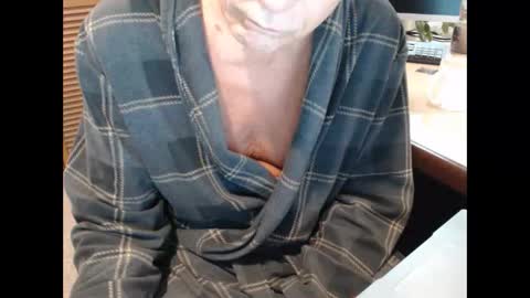 Den  Jet online show from 12-04-25, 10:24