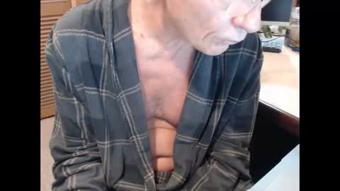 Den  Jet online show from 12-21-25, 11:06