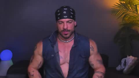 dennis_cox_ online show from 11-20-25, 09:09