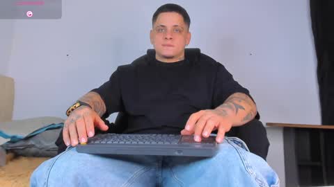 Snapshot of dennis_munera chatting on 10-08-25, 09:40 dennis munera online show from 10-08-25, 09:40