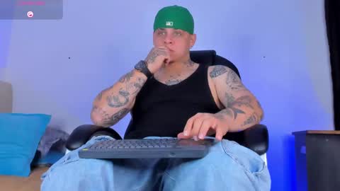 Snapshot of dennis_munera chatting on 10-12-25, 02:38 dennis munera online show from 10-12-25, 02:38