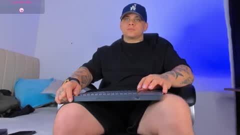 Snapshot of dennis_munera chatting on 10-19-25, 10:05 dennis munera online show from 10-19-25, 10:05