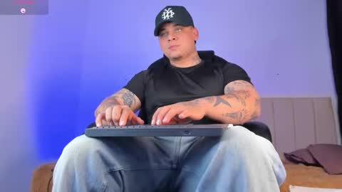 Snapshot of dennis_munera chatting on 11-24-25, 03:39 dennis munera online show from 11-24-25, 03:39