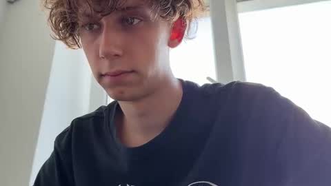 Snapshot of denobluora chatting on 09-25-25, 01:04 Jasper   online show from 09-25-25, 01:04