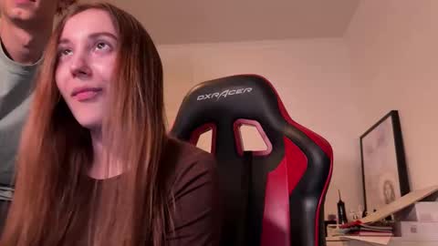 Snapshot of denobluora chatting on 10-17-25, 05:15 Jasper   online show from 10-17-25, 05:15