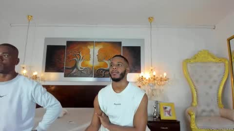 Snapshot of dereckandjake chatting on 11-23-25, 12:05 Dereck and Jake online show from 11-23-25, 12:05