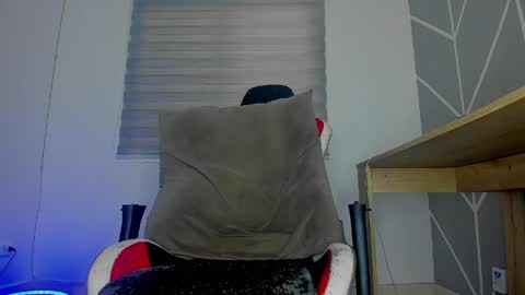 dereckhardd online show from 04-07-26, 10:31