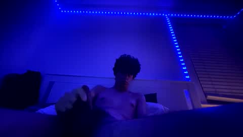 derek9169 online show from 11-18-25, 06:07