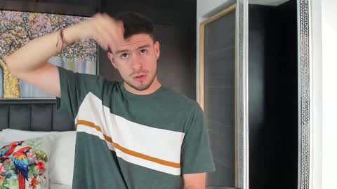 Snapshot of derek_hussain chatting on 01-04-25, 07:44 Derek Hussain online show from 01-04-25, 07:44