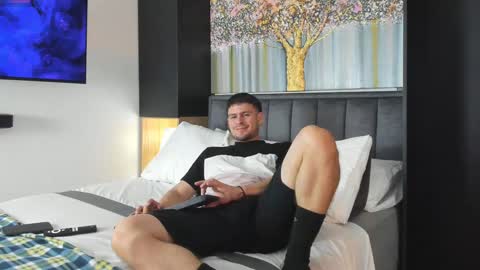 Snapshot of derek_hussain chatting on 01-17-25, 03:12 Derek Hussain online show from 01-17-25, 03:12