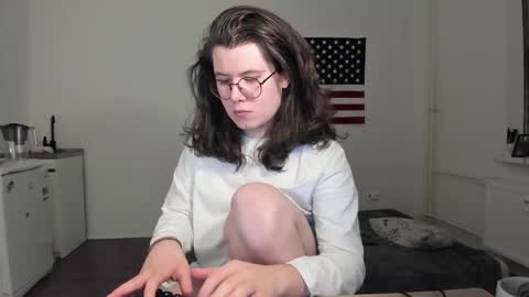 Derek online show from 11-26-25, 03:02