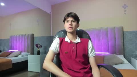 derek_sinn online show from 03-10-26, 08:03