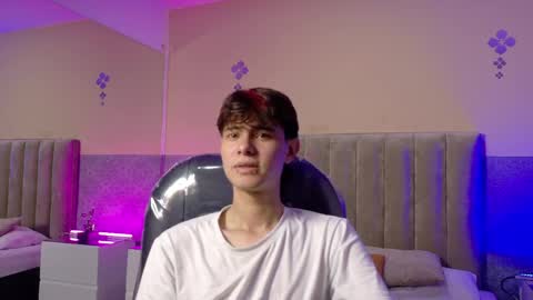 derek_sinn online show from 04-07-26, 08:09