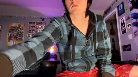 Snapshot of derekdings chatting on 03-13-26, 10:33 derekdings online show from 03-13-26, 10:33