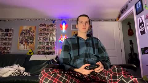 Snapshot of derekdings chatting on 04-16-26, 01:56 derekdings online show from 04-16-26, 01:56