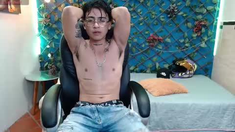 dereck online show from 09-30-25, 03:33