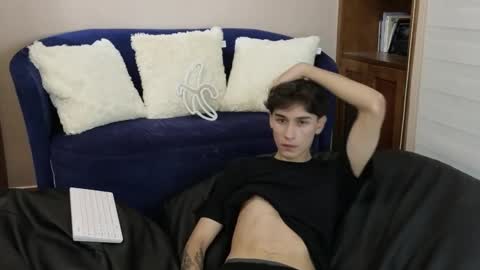 Derek online show from 11-12-25, 11:36