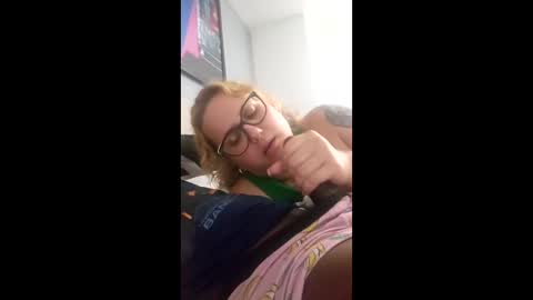 Derk  Mae online show from 04-12-26, 08:58