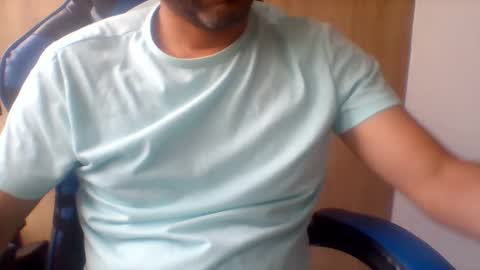 Snapshot of derrik_ chatting on 03-31-26, 09:26 online show from 03-31-26, 09:26