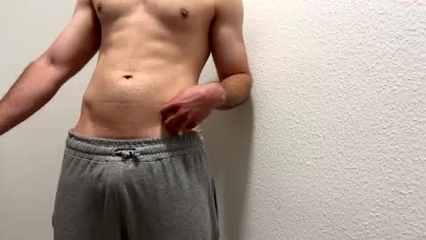 Snapshot of dertom_xxx chatting on 11-22-25, 03:27 Tom online show from 11-22-25, 03:27