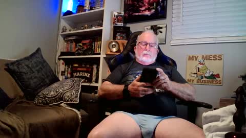 Snapshot of desertknight56 chatting on 02-25-25, 01:30 D K online show from 02-25-25, 01:30
