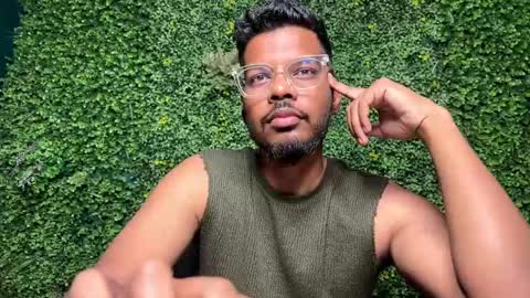 Snapshot of desi_silver chatting on 01-29-25, 07:22 Desi silver online show from 01-29-25, 07:22