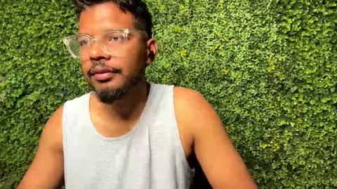 Snapshot of desi_silver chatting on 02-01-25, 06:54 Desi silver online show from 02-01-25, 06:54