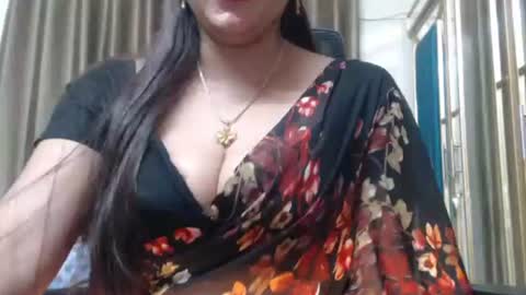 Snapshot of desimaisa130 chatting on 12-05-24, 07:28 Maisa online show from 12-05-24, 07:28