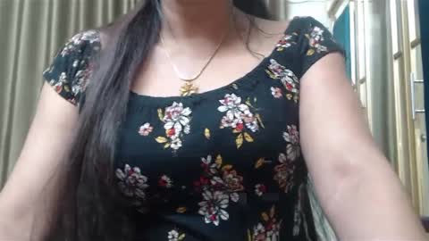 Snapshot of desimaisa130 chatting on 12-21-24, 07:16 Maisa online show from 12-21-24, 07:16