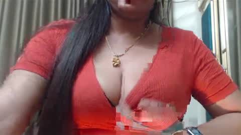 Snapshot of desimaisa130 chatting on 12-23-24, 08:36 Maisa online show from 12-23-24, 08:36