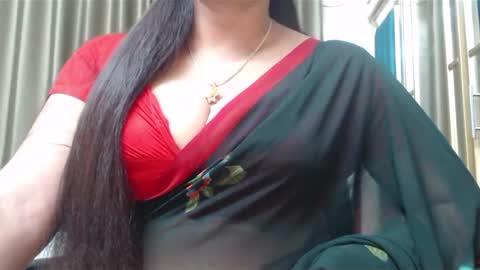 Snapshot of desimaisa130 chatting on 12-26-24, 03:53 Maisa online show from 12-26-24, 03:53