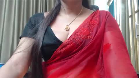 Snapshot of desimaisa130 chatting on 12-29-24, 05:12 Maisa online show from 12-29-24, 05:12