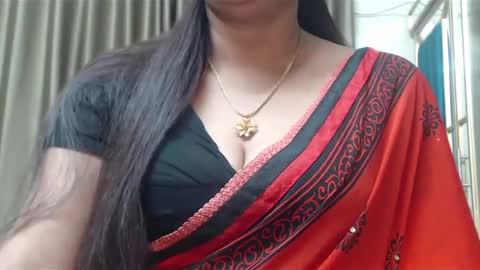 Snapshot of desimaisa130 chatting on 01-19-25, 08:51 Maisa online show from 01-19-25, 08:51