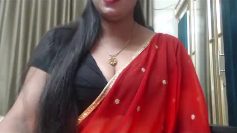 Snapshot of desimaisa130 chatting on 02-22-25, 04:40 Maisa online show from 02-22-25, 04:40