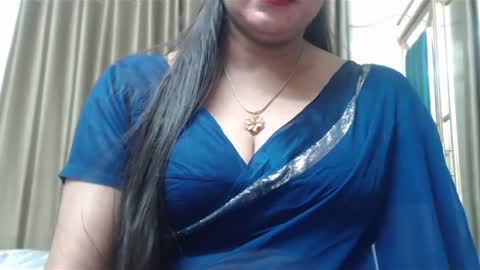Snapshot of desimaisa130 chatting on 03-07-25, 05:38 Maisa online show from 03-07-25, 05:38