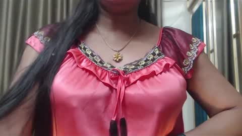 Snapshot of desimaisa130 chatting on 03-10-25, 08:56 Maisa online show from 03-10-25, 08:56