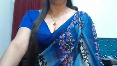 Snapshot of desimaisa130 chatting on 09-23-25, 12:24 Maisa online show from 09-23-25, 12:24