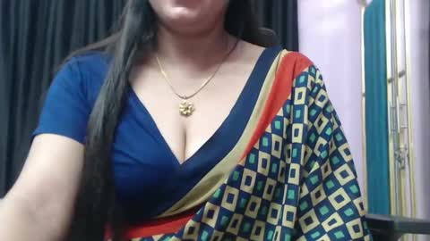 Snapshot of desimaisa130 chatting on 10-04-25, 07:34 Maisa online show from 10-04-25, 07:34